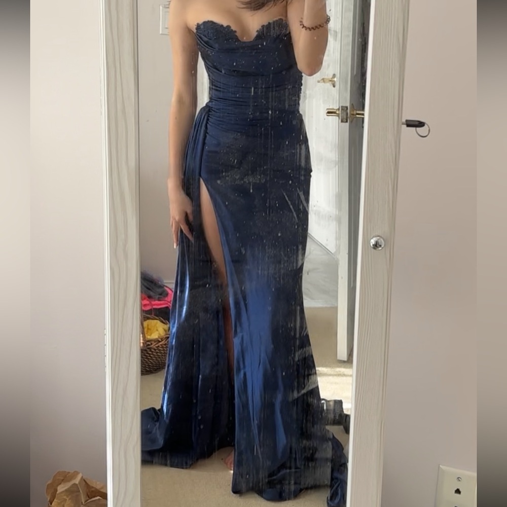 Sherri Hill 55230 Navy Strapless Prom Dress Size 00 - Picture 5 of 7